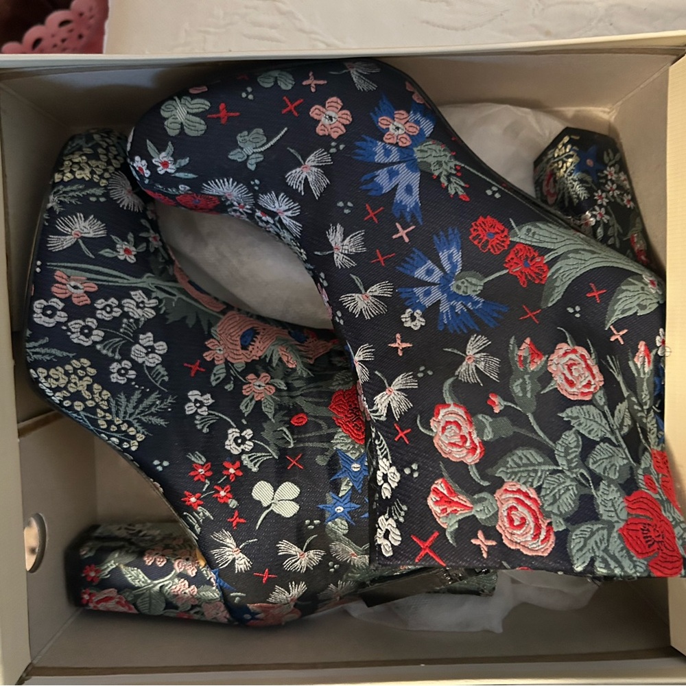 Floral Embroidered Heeled Boots